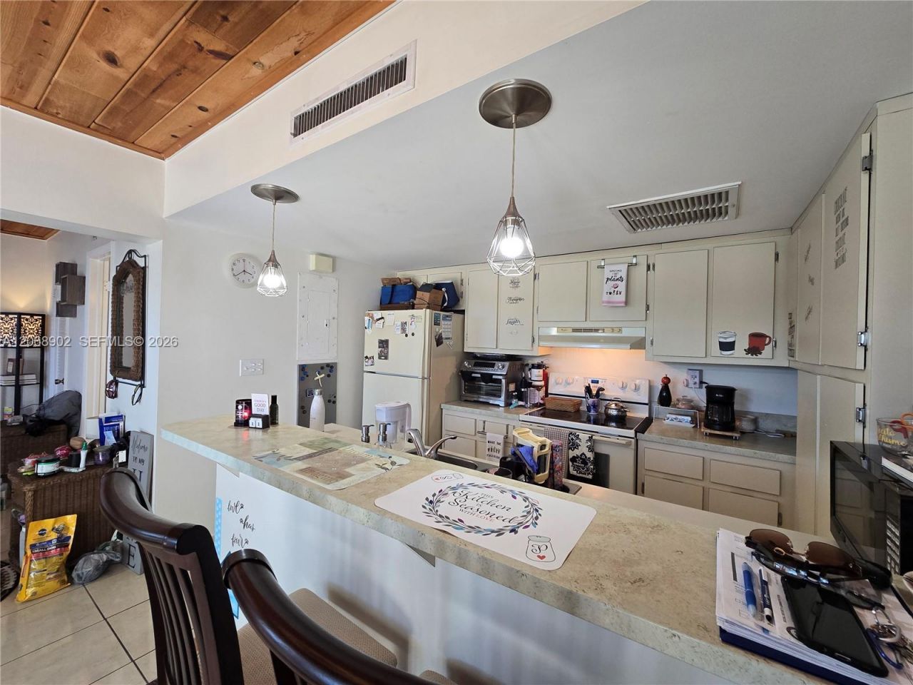16330 Oak Walk, Miami Lakes, FL 33014 Photo