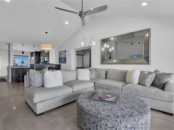 10684 Gulf Shore DR, Unit B-302, NAPLES, FL 34108