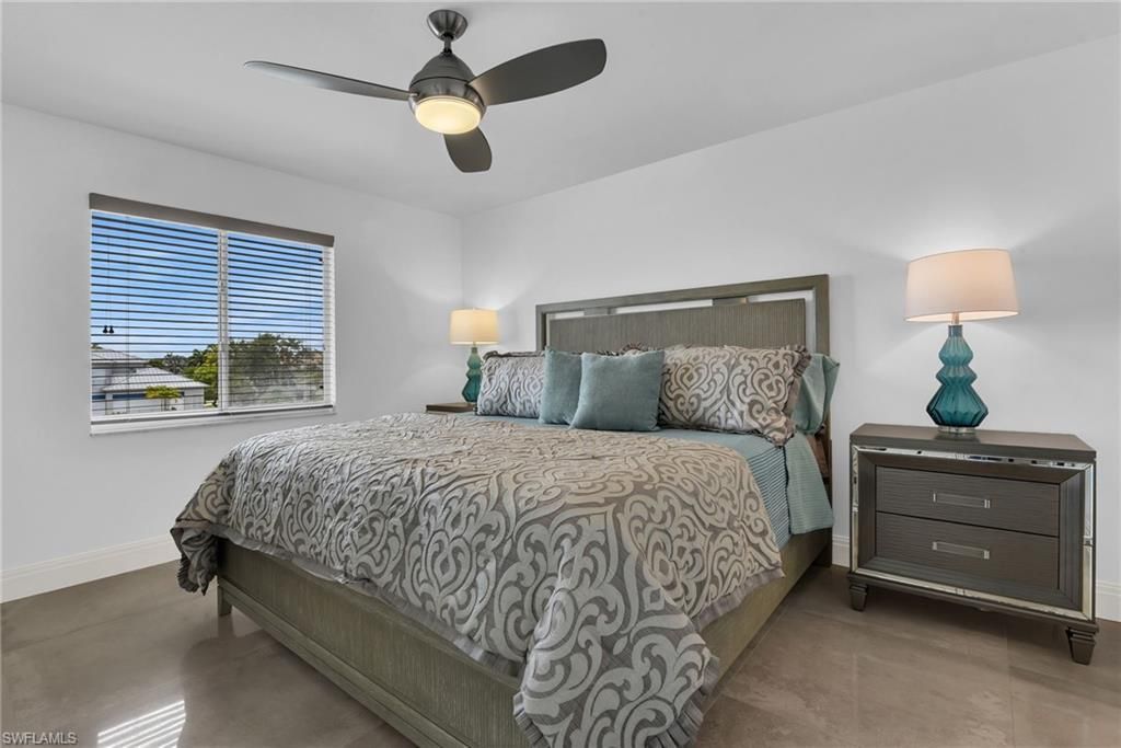 10684 Gulf Shore Dr, Unit B-302, Naples, FL 34108 Photo