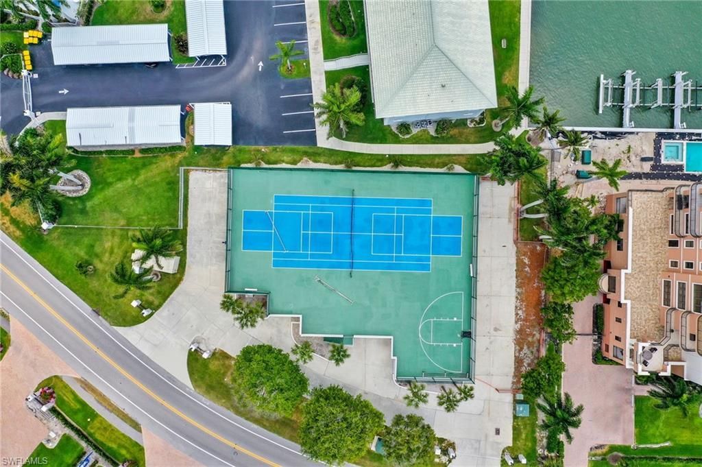 10684 Gulf Shore Dr, Unit B-302, Naples, FL 34108 Photo
