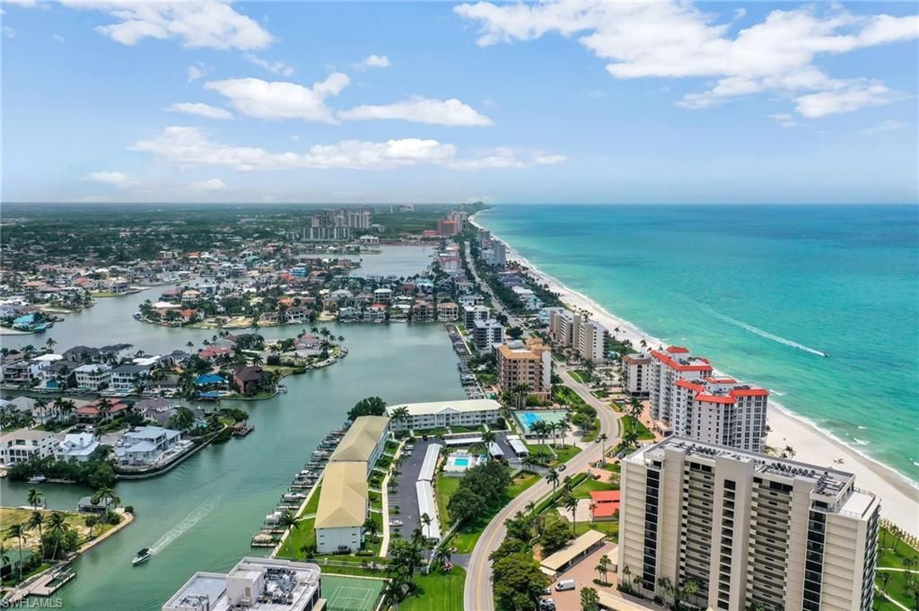 10684 Gulf Shore Dr, Unit B-302, Naples, FL 34108 Photo