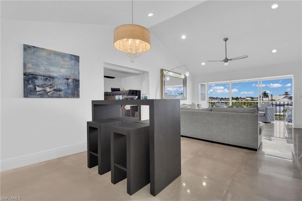 10684 Gulf Shore Dr, Unit B-302, Naples, FL 34108 Photo