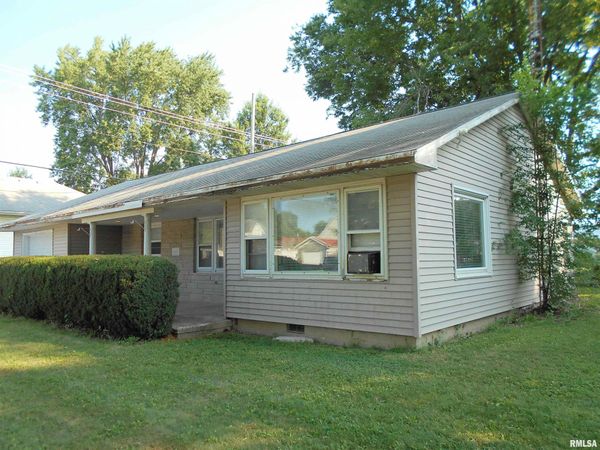365 E HURST Street, Bushnell, IL 61422