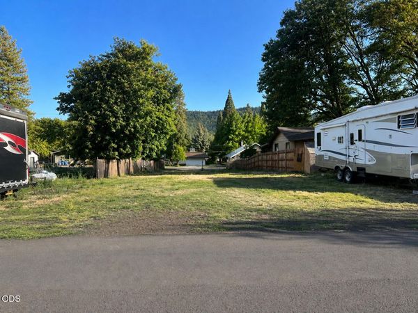 326 Fee Street, Butte Falls, OR 97522
