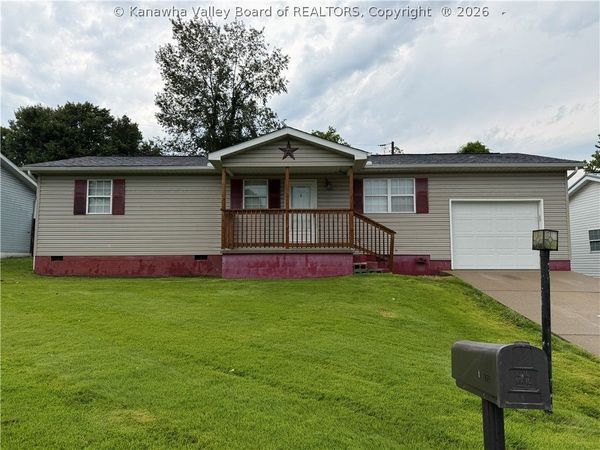 8 Russell Court, Culloden, WV 25510