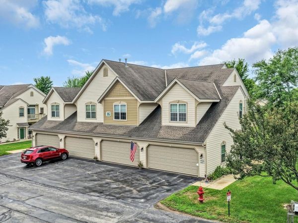 8615 S Stratford ROAD, Unit 102-16, Oak Creek, WI 53154