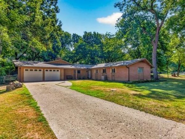 1312 Brookside Parkway , Bartlesville, OK 74006