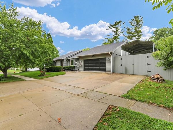 3501 Roxford Drive, Champaign, IL 61822