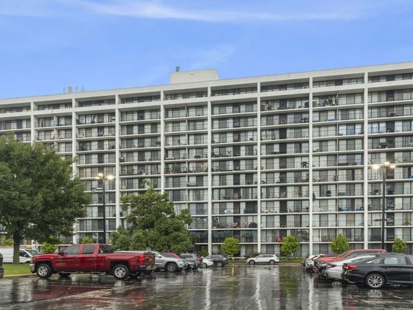 2005 S Finley Road , Unit 304, Lombard, IL 60148