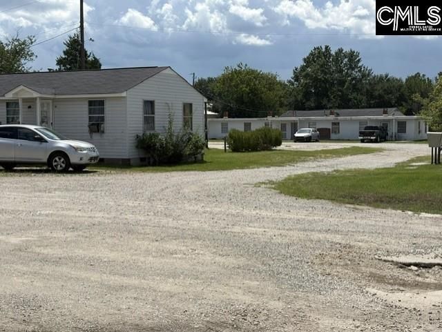 69 Lexington Drive Photo 10