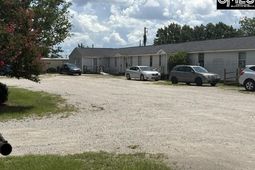 69 Lexington Drive photo 4