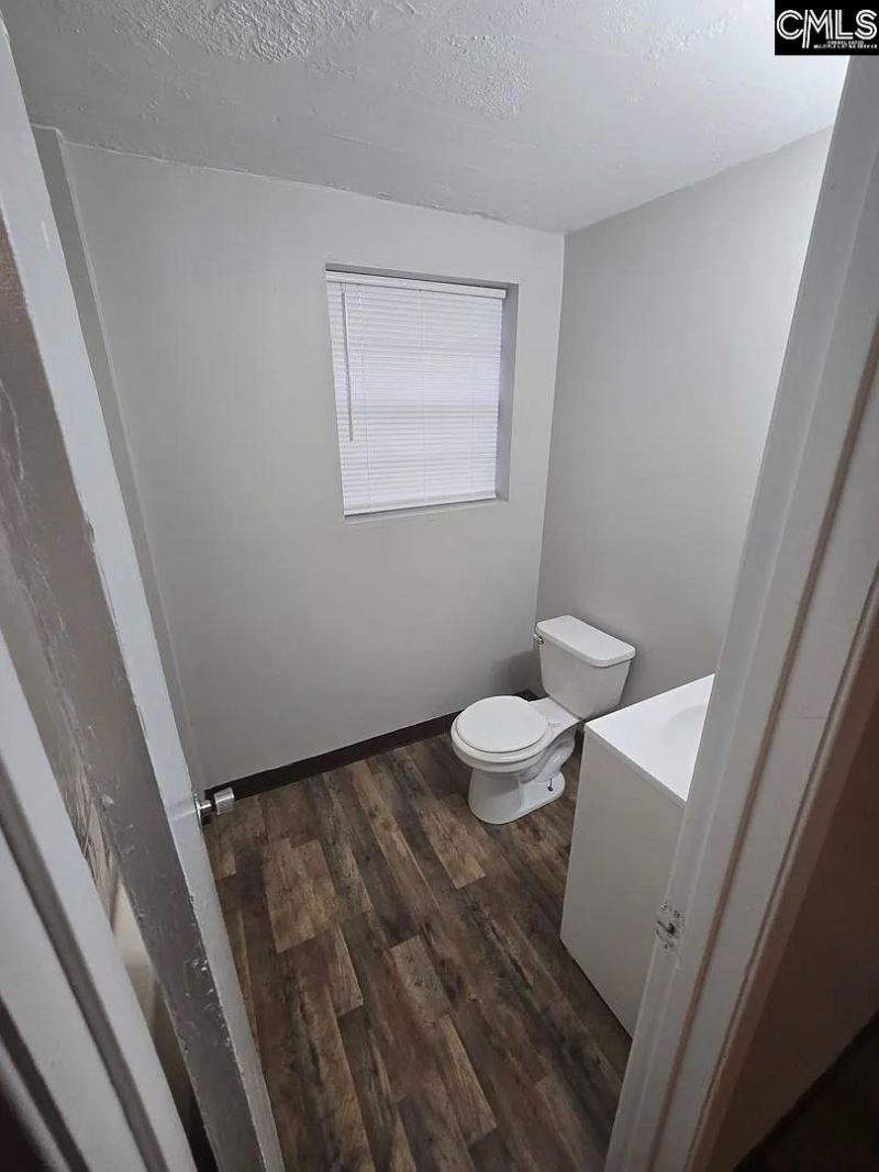 69 Lexington Drive Photo 24