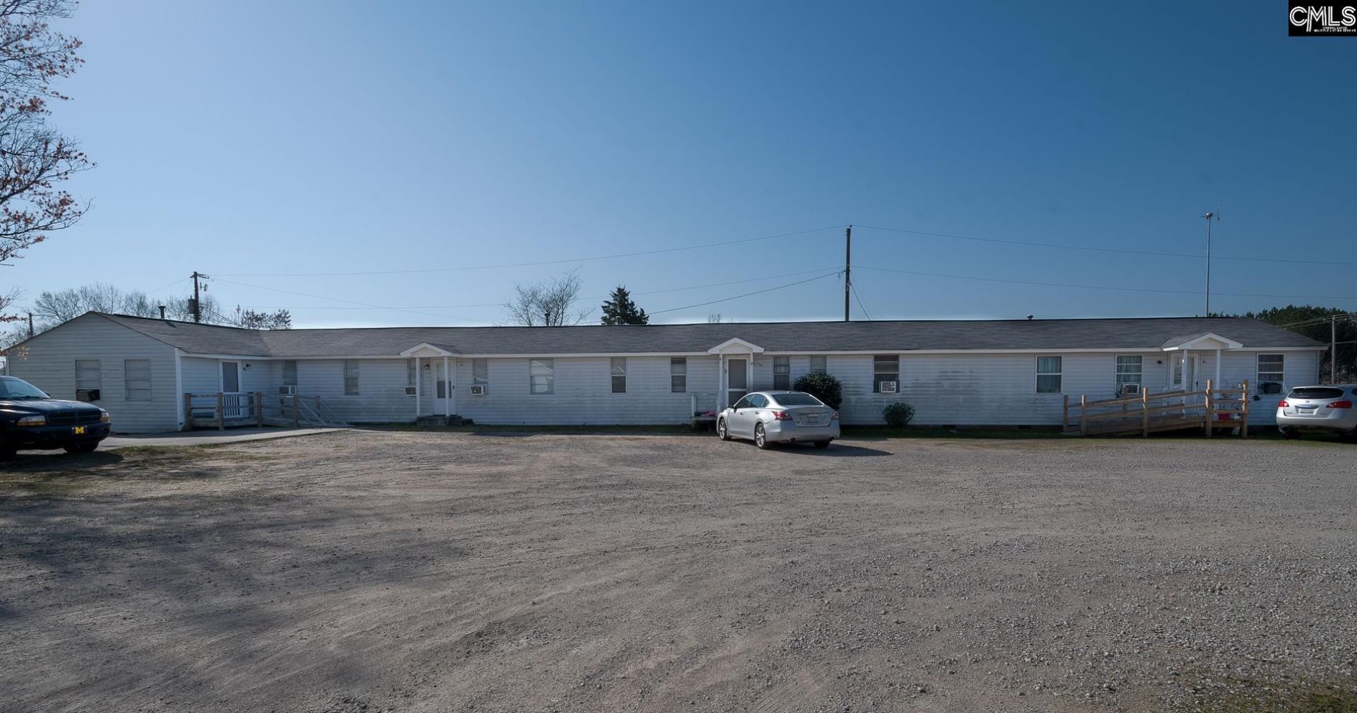 69 Lexington Drive Photo 4