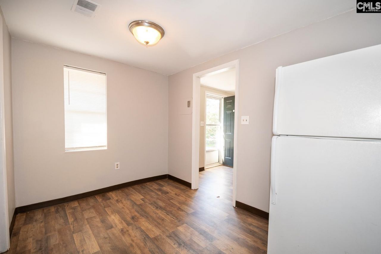 69 Lexington Drive Photo 41