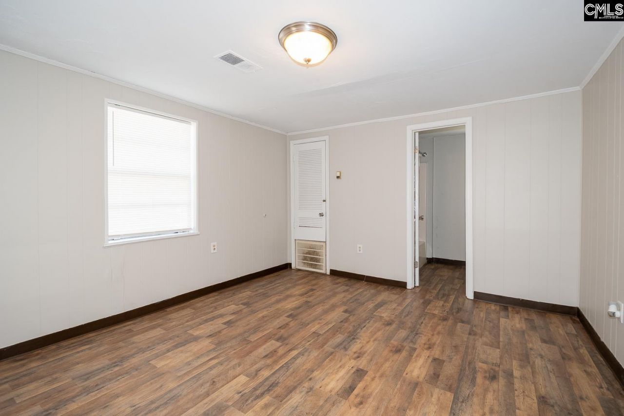 69 Lexington Drive Photo 42