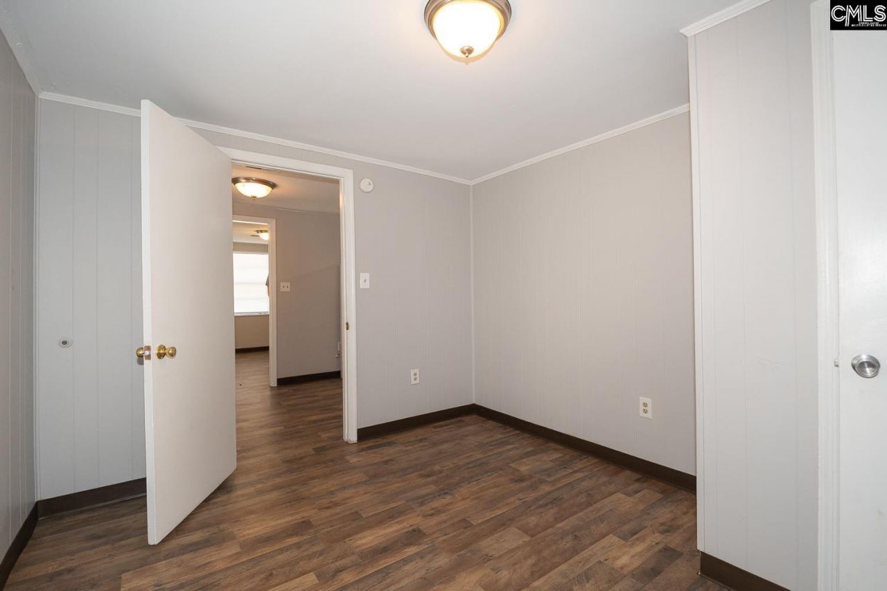 69 Lexington Drive Photo 46