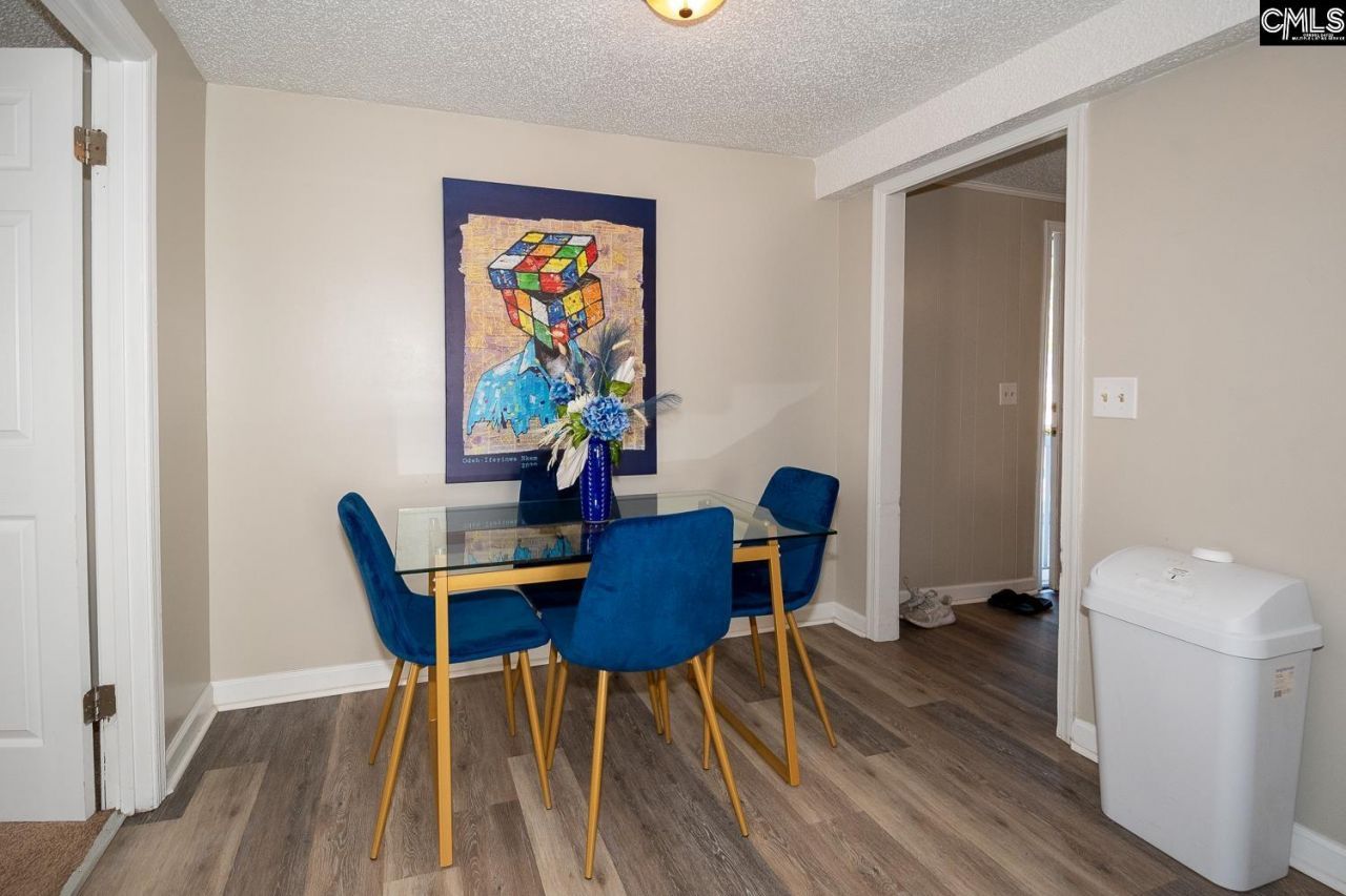 69 Lexington Drive Photo 59
