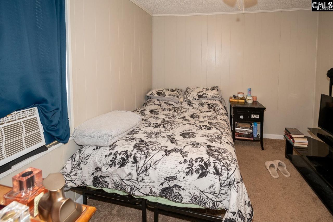 69 Lexington Drive Photo 60