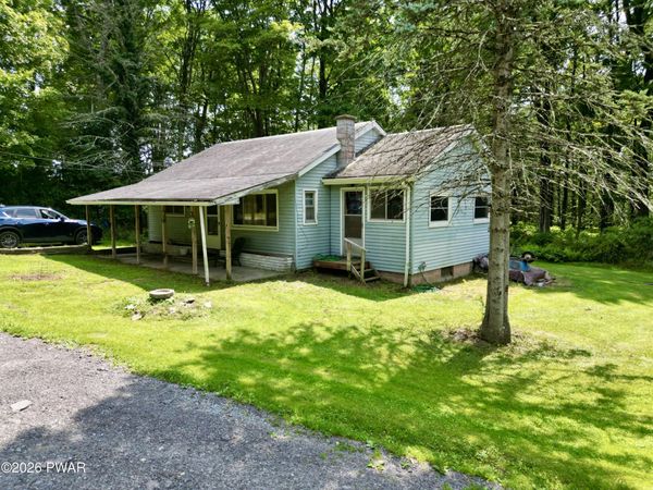 110 Meadow Lane, Greentown, PA 18426