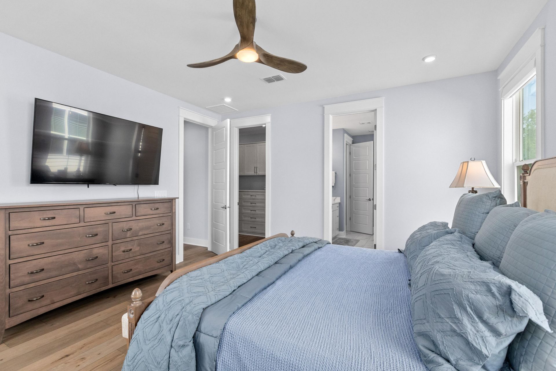 1533 Asher Avenue Photo 24