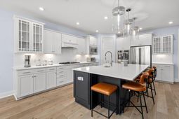 1533 Asher Avenue photo 4