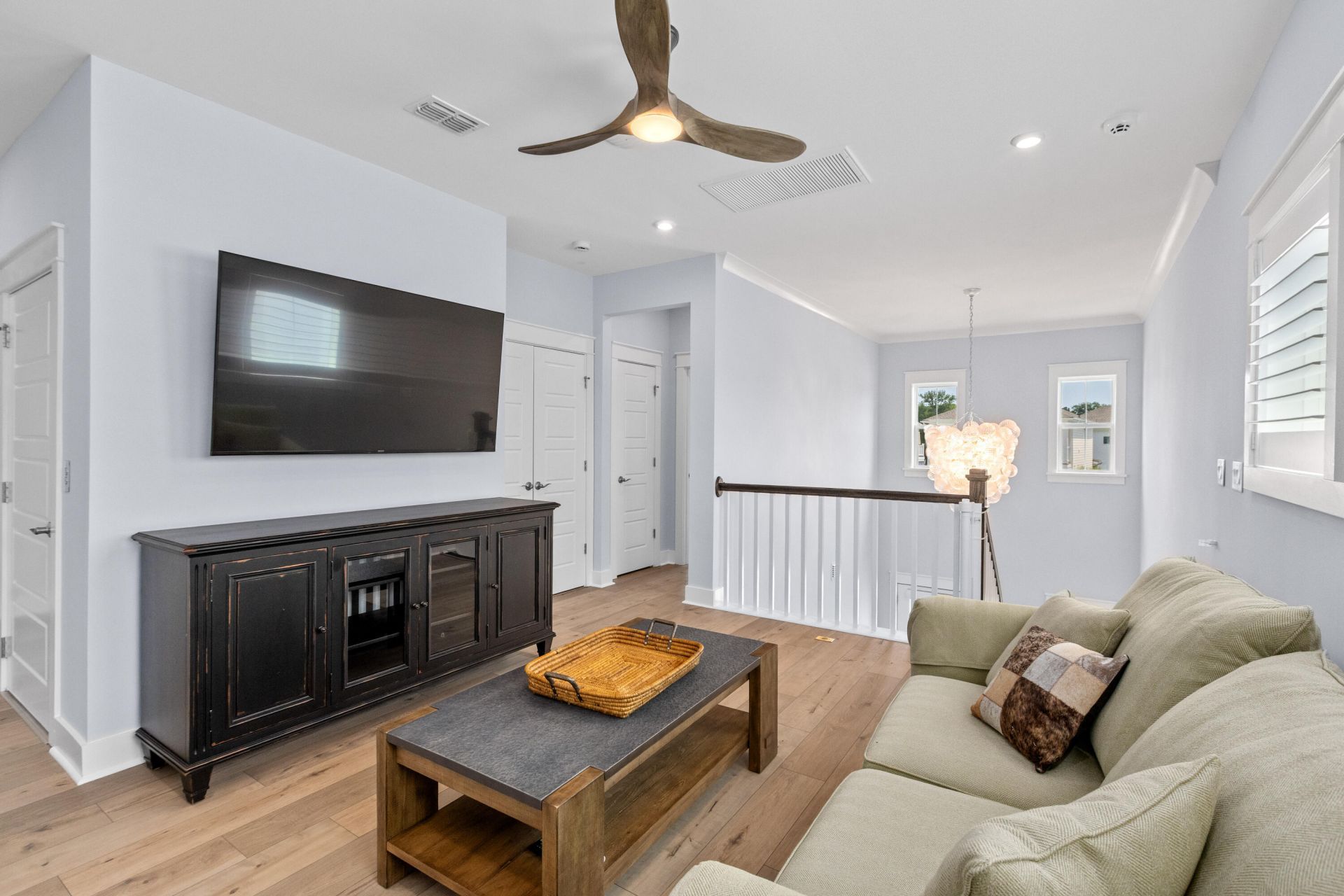 1533 Asher Avenue Photo 32