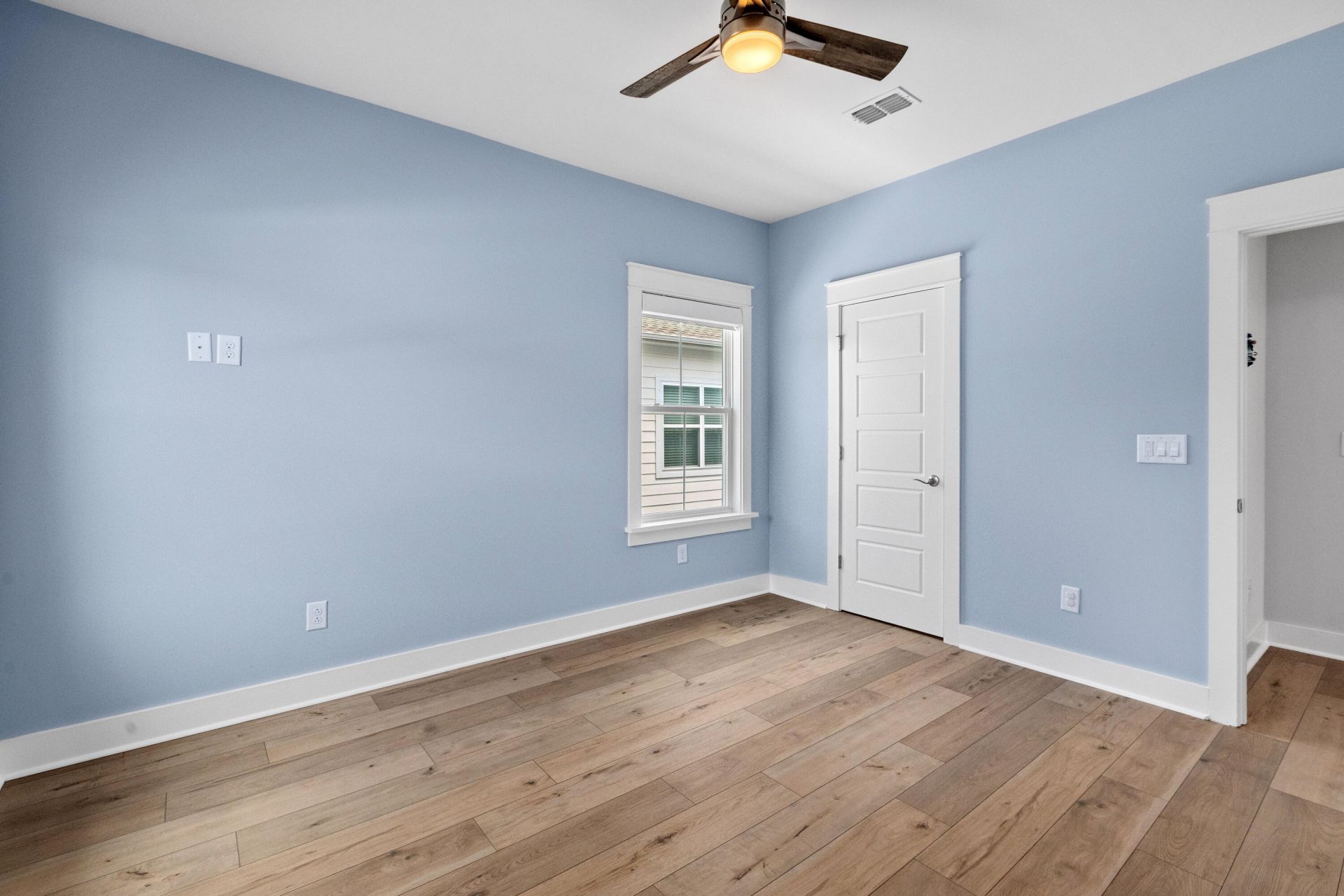 1533 Asher Avenue Photo 46