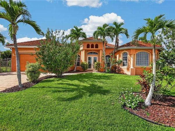 2305 Kismet PKWY W, CAPE CORAL, FL 33993