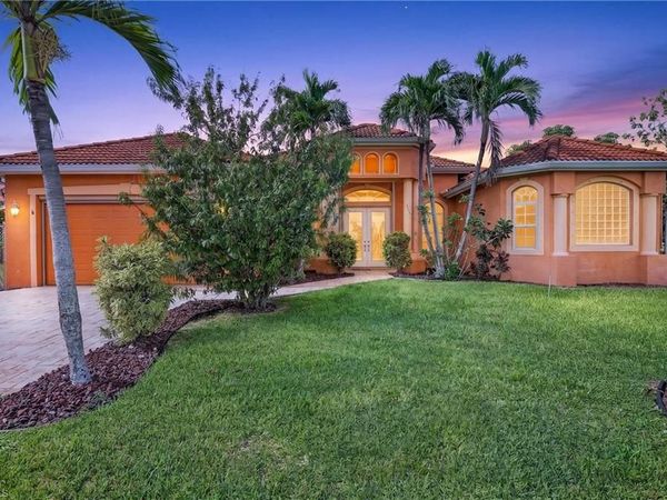 2305 Kismet PKWY W, CAPE CORAL, FL 33993