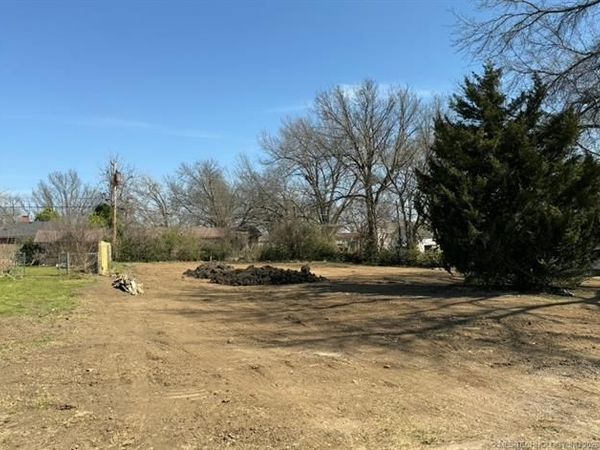 3406 Harvey , Bartlesville, OK 74006