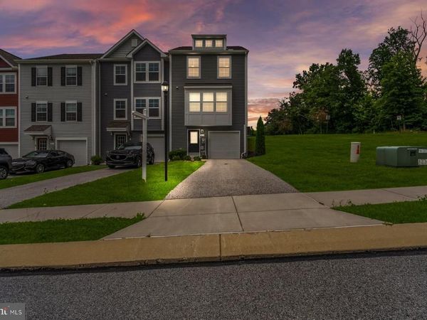 81 AYRSHIRE DRIVE, HANOVER, PA 17331