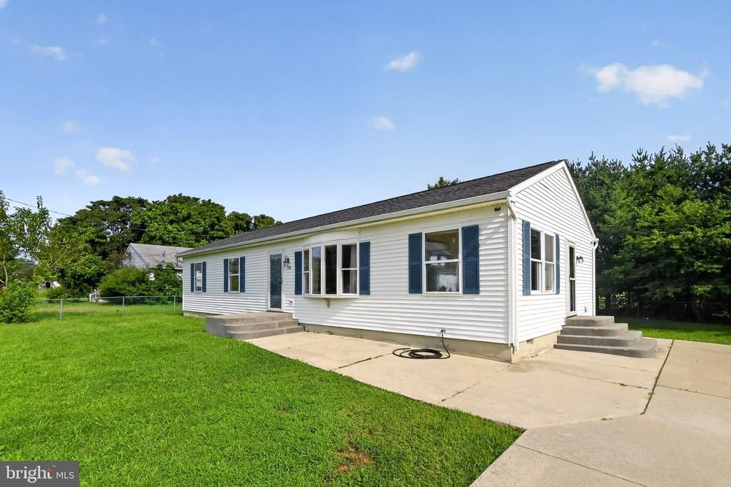 112 E Atlantic Avenue, Minotola, NJ 08341 Main Photo