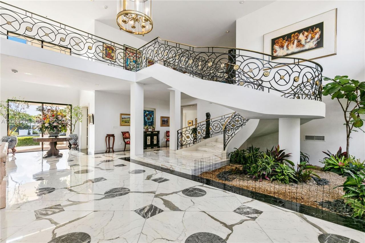 241 Cape Florida Dr , Key Biscayne, FL 33149 Photo