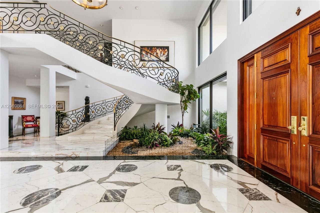 241 Cape Florida Dr , Key Biscayne, FL 33149 Photo