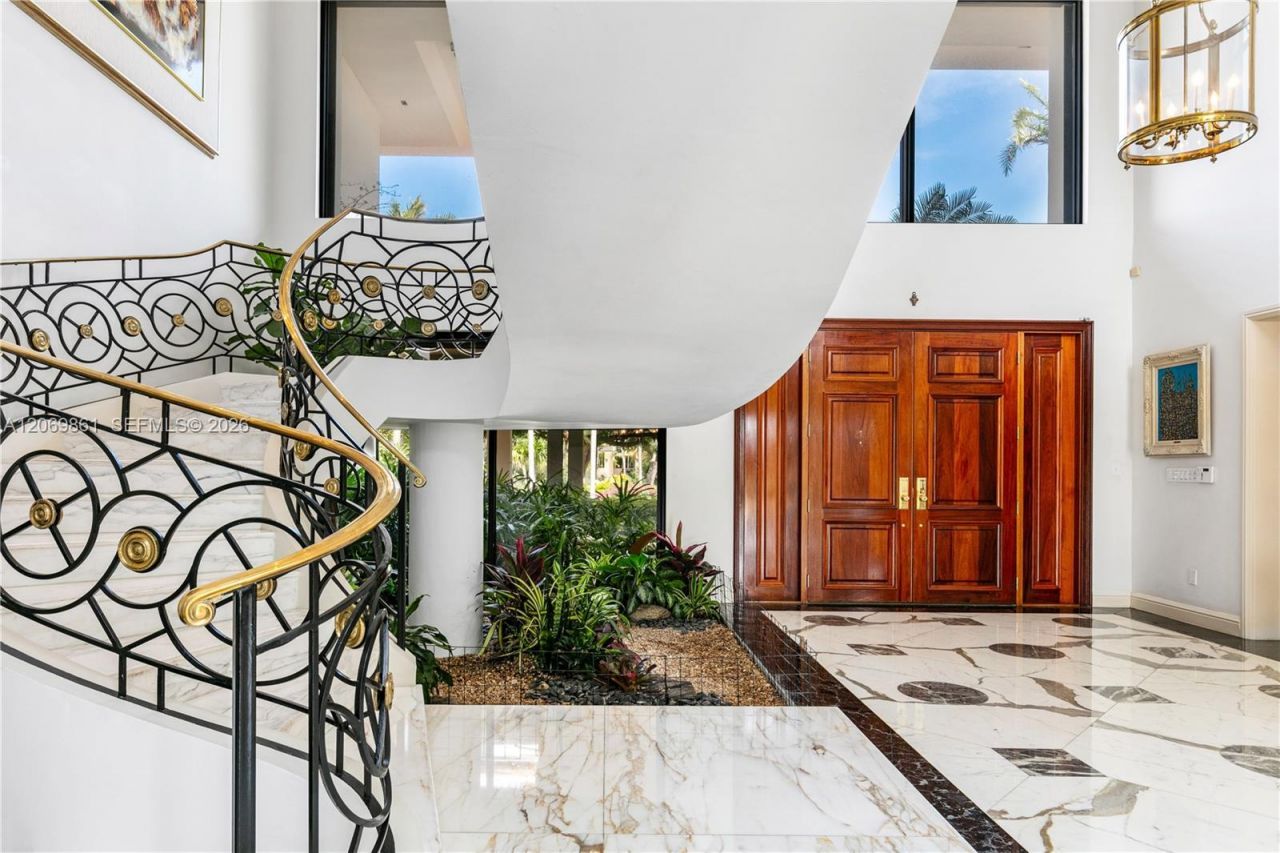 241 Cape Florida Dr , Key Biscayne, FL 33149 Photo