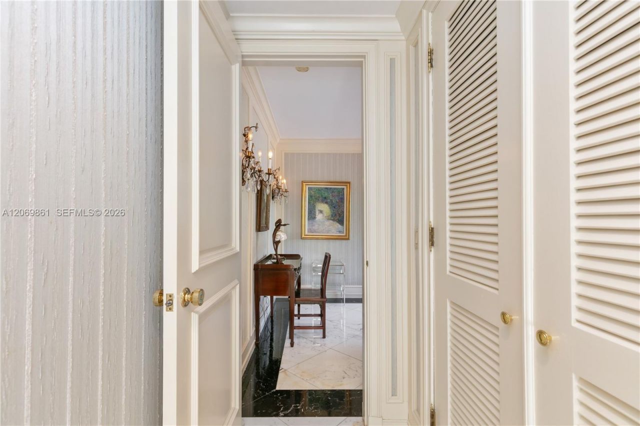 241 Cape Florida Dr , Key Biscayne, FL 33149 Photo