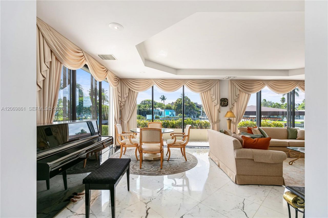 241 Cape Florida Dr , Key Biscayne, FL 33149 Photo