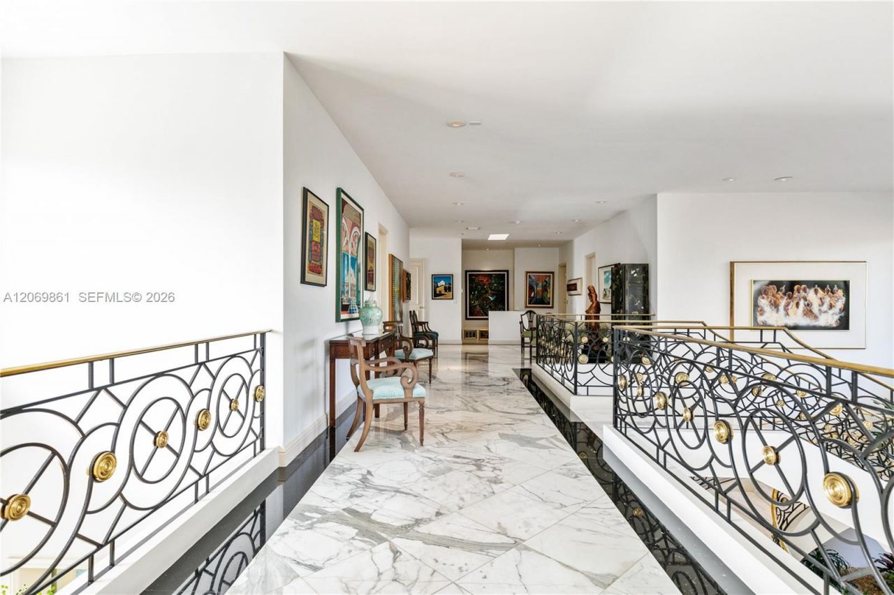 241 Cape Florida Dr , Key Biscayne, FL 33149 Photo