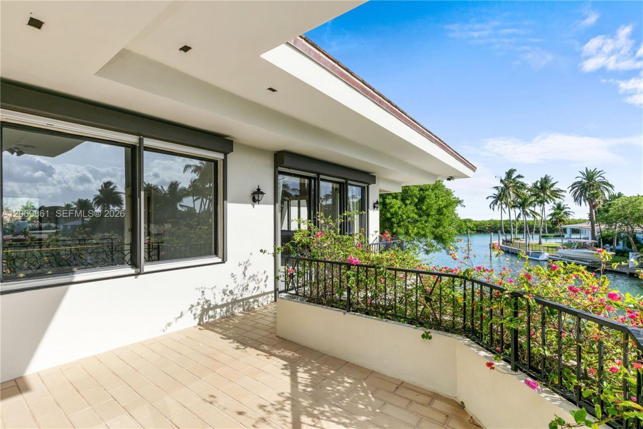 241 Cape Florida Dr , Key Biscayne, FL 33149 Photo