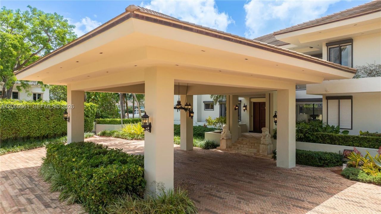 241 Cape Florida Dr , Key Biscayne, FL 33149 Photo