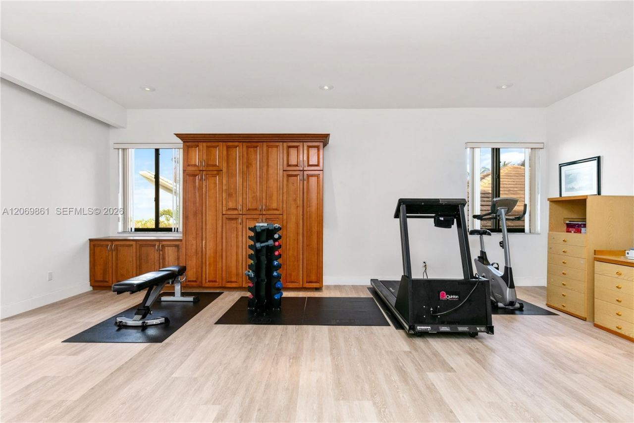 241 Cape Florida Dr , Key Biscayne, FL 33149 Photo