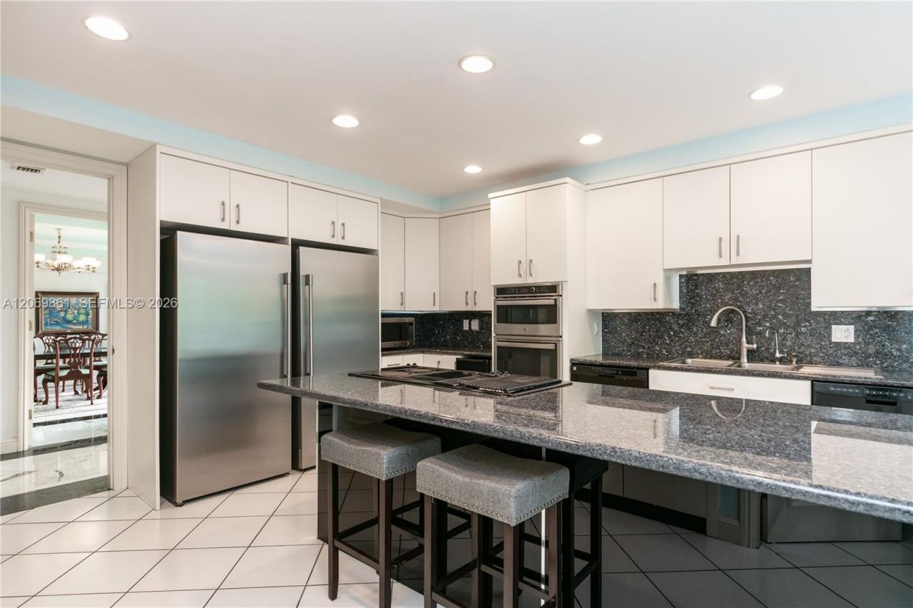 241 Cape Florida Dr , Key Biscayne, FL 33149 Photo
