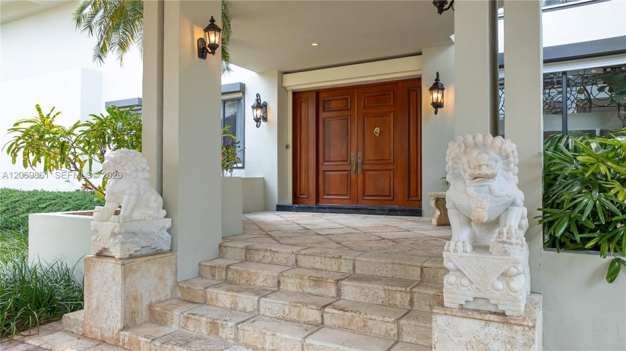 241 Cape Florida Dr , Key Biscayne, FL 33149 Photo