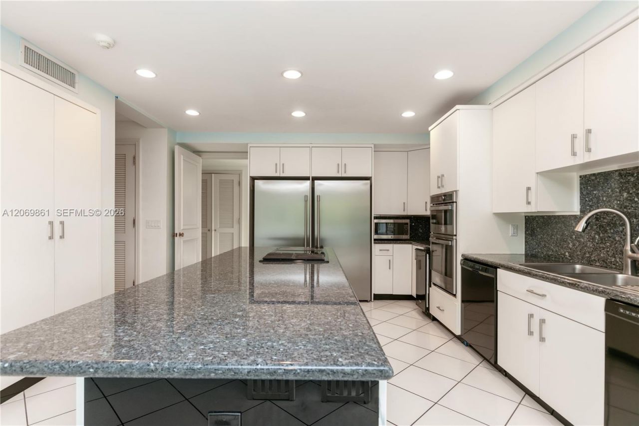 241 Cape Florida Dr , Key Biscayne, FL 33149 Photo