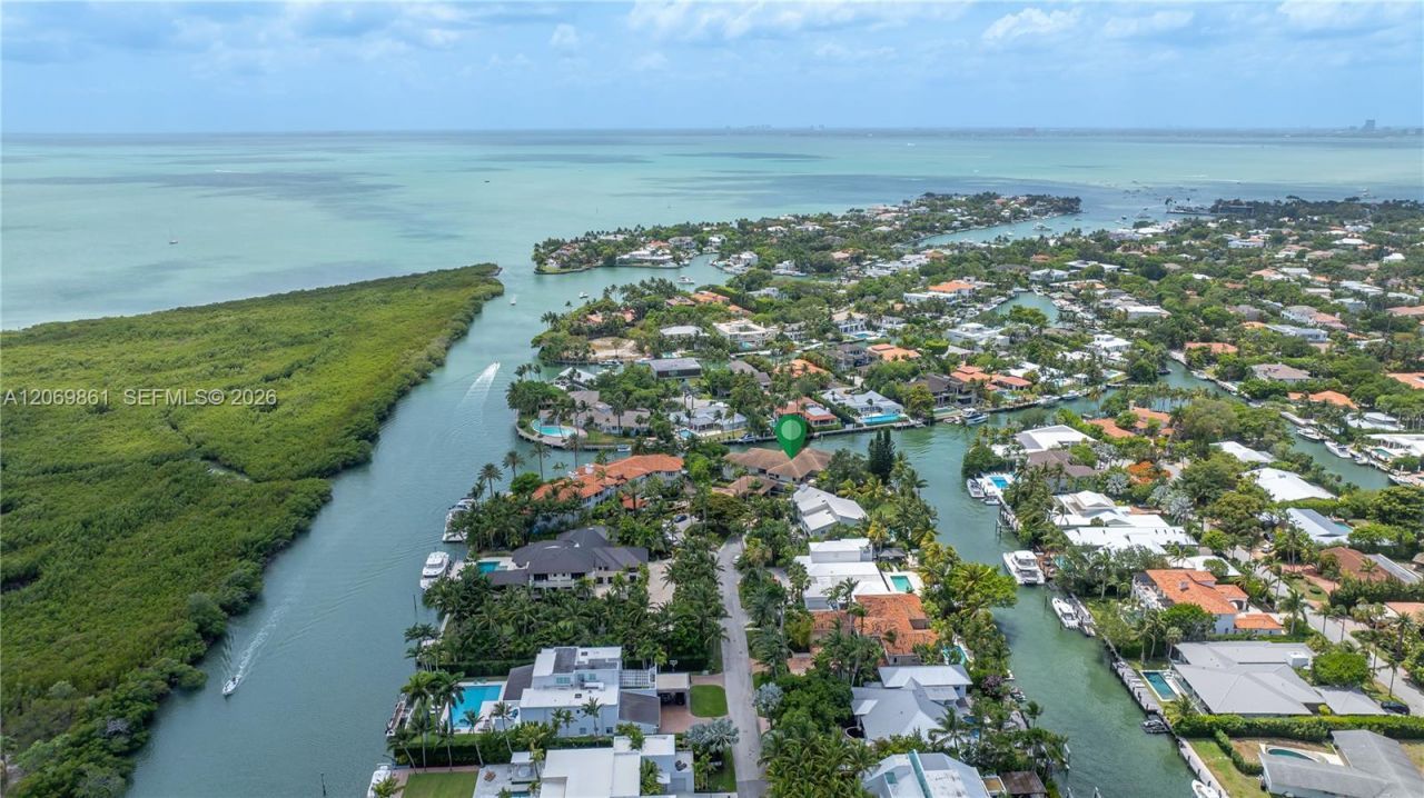 241 Cape Florida Dr , Key Biscayne, FL 33149 Photo