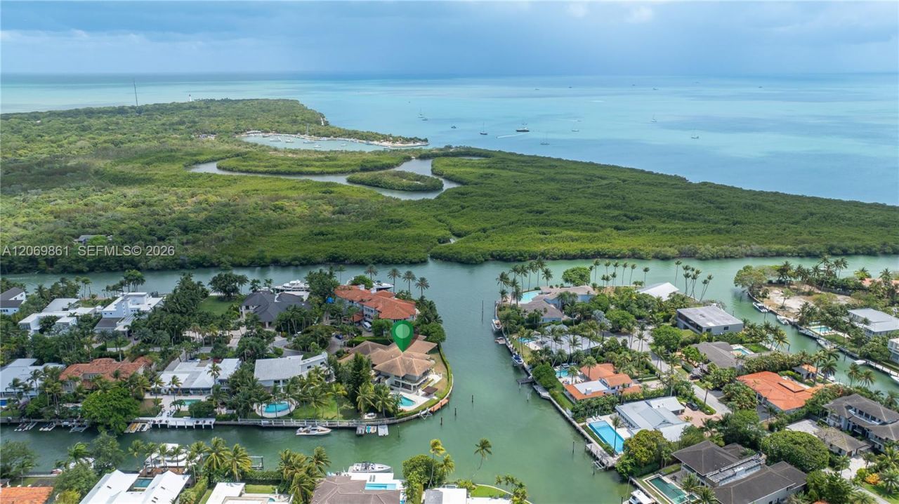 241 Cape Florida Dr , Key Biscayne, FL 33149 Photo