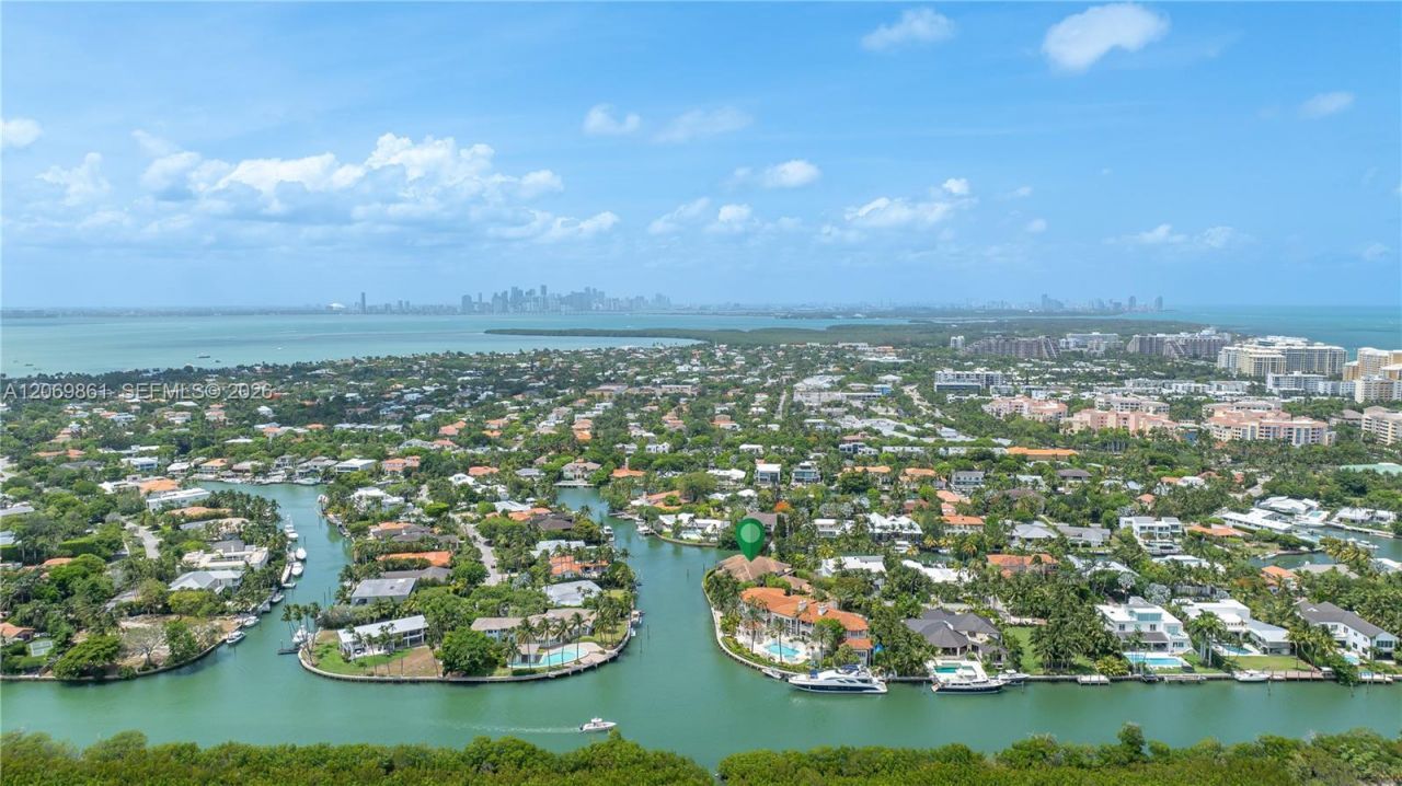 241 Cape Florida Dr , Key Biscayne, FL 33149 Photo