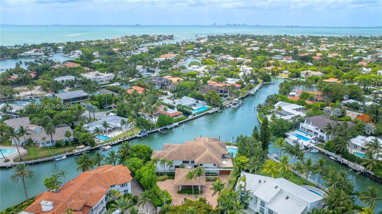 241 Cape Florida Dr , Key Biscayne, FL 33149 Photo