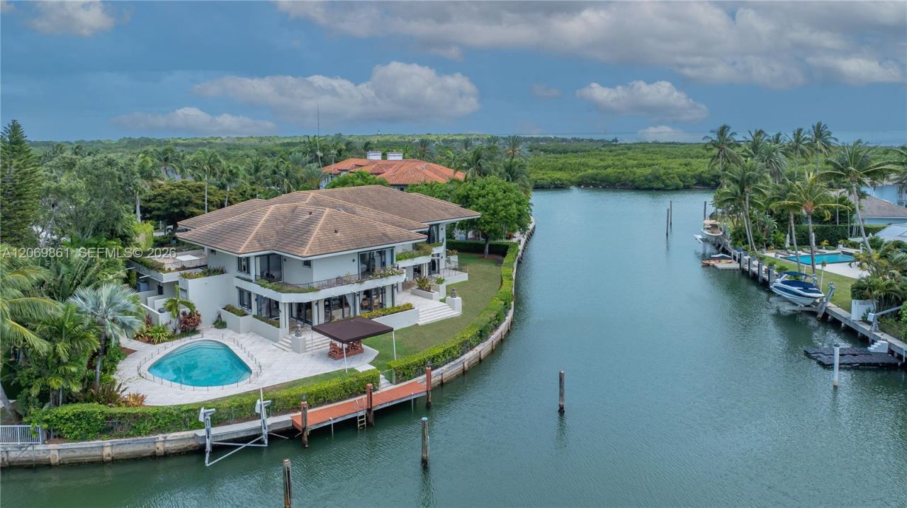 241 Cape Florida Dr , Key Biscayne, FL 33149 Photo