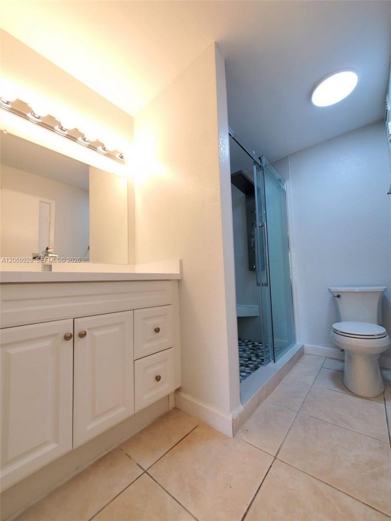 15591 SW 105th Ter , Unit 512, Miami, FL 33196 Photo